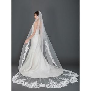 NWT Cathedral Veil in Ivory Bel Aire Bridal #V7594C